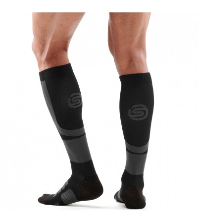 Skarpety męskie Skins Essentials Men's Active Compression czarno-grafitowe ES0001937 0050