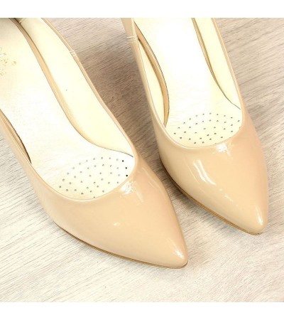 Pumps on a stiletto heel lacquered beige W Juma