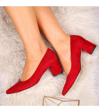 Pumps on a red suede pillar W Juma